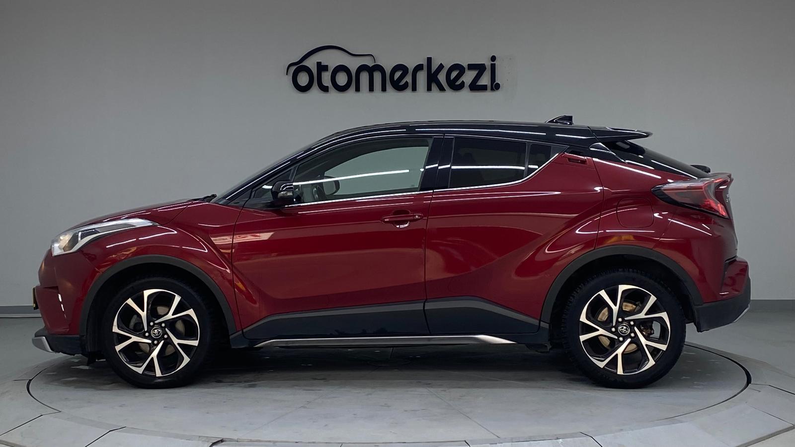 TOYOTA C-HR 7